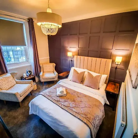 Abbey Court 2*
