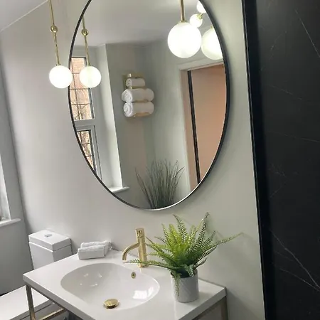 Abbey Court 4* Carlisle (Cumbria)