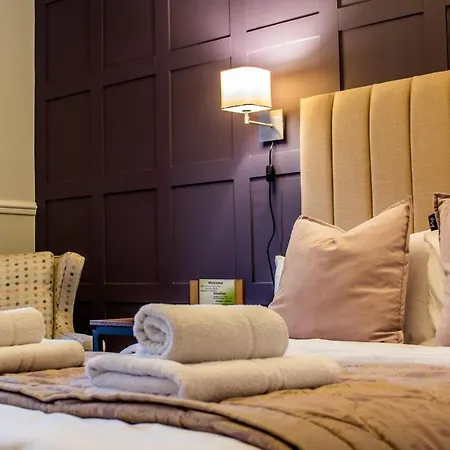 Abbey Court 2*