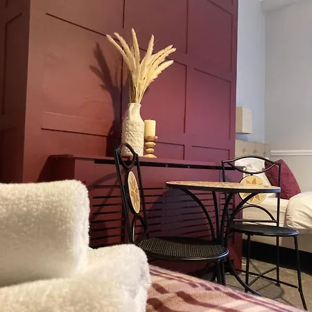 Guest house Abbey Court 2*