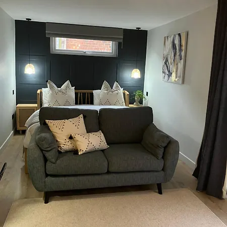 Abbey Court 4*